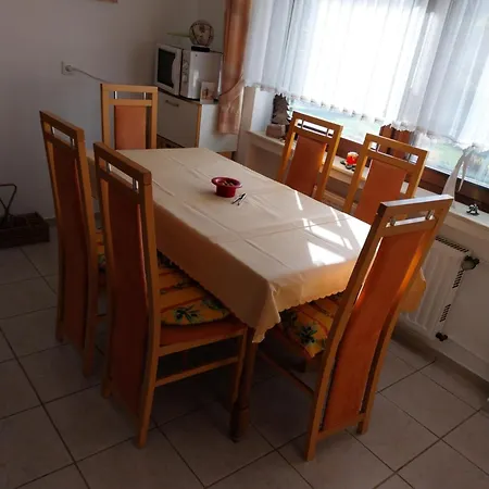 Im Vulkanparkherz Apartamento Glees